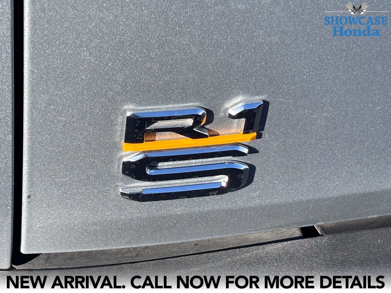 Used 2023 Rivian R1S Adventure AWD/4WD image 10