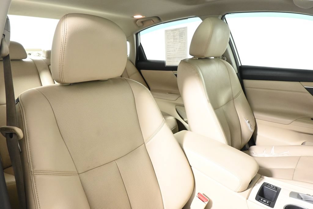 Used 2016 Nissan Altima 2.5 SL w/ Moonroof Package FWD image 33