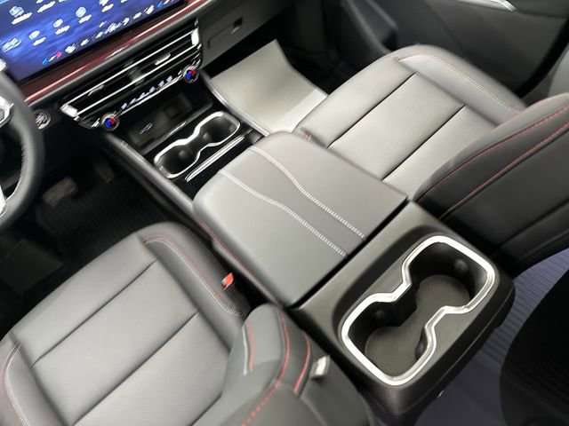 New 2026 Chevrolet Traverse Z71 w/ Driver Confidence Package AWD/4WD image 24