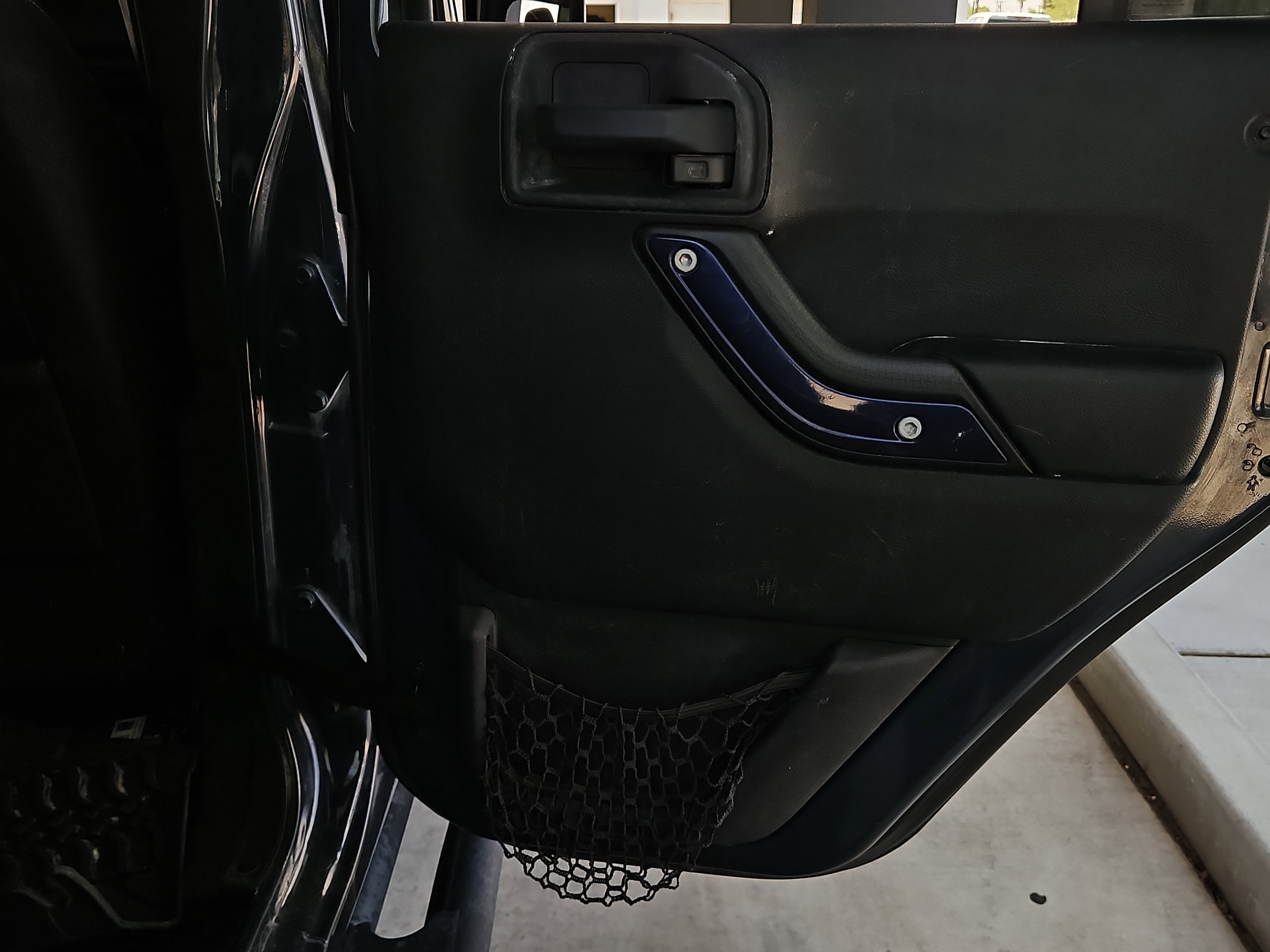 Used 2016 Jeep Wrangler Unlimited Rubicon w/ Connectivity Group image 20