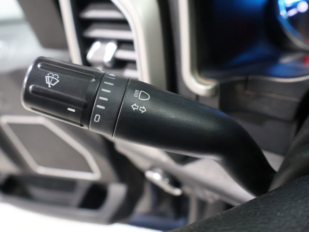 Used 2017 Ford F150 Lariat image 37