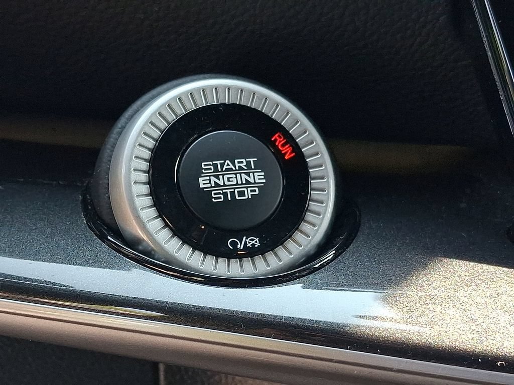 Certified 2023 Jeep Wagoneer 4WD image 21