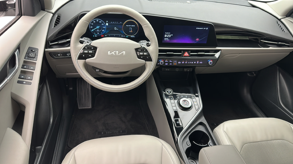 Used 2023 Kia Niro Wind w/ Wind Preserve Package FWD image 10