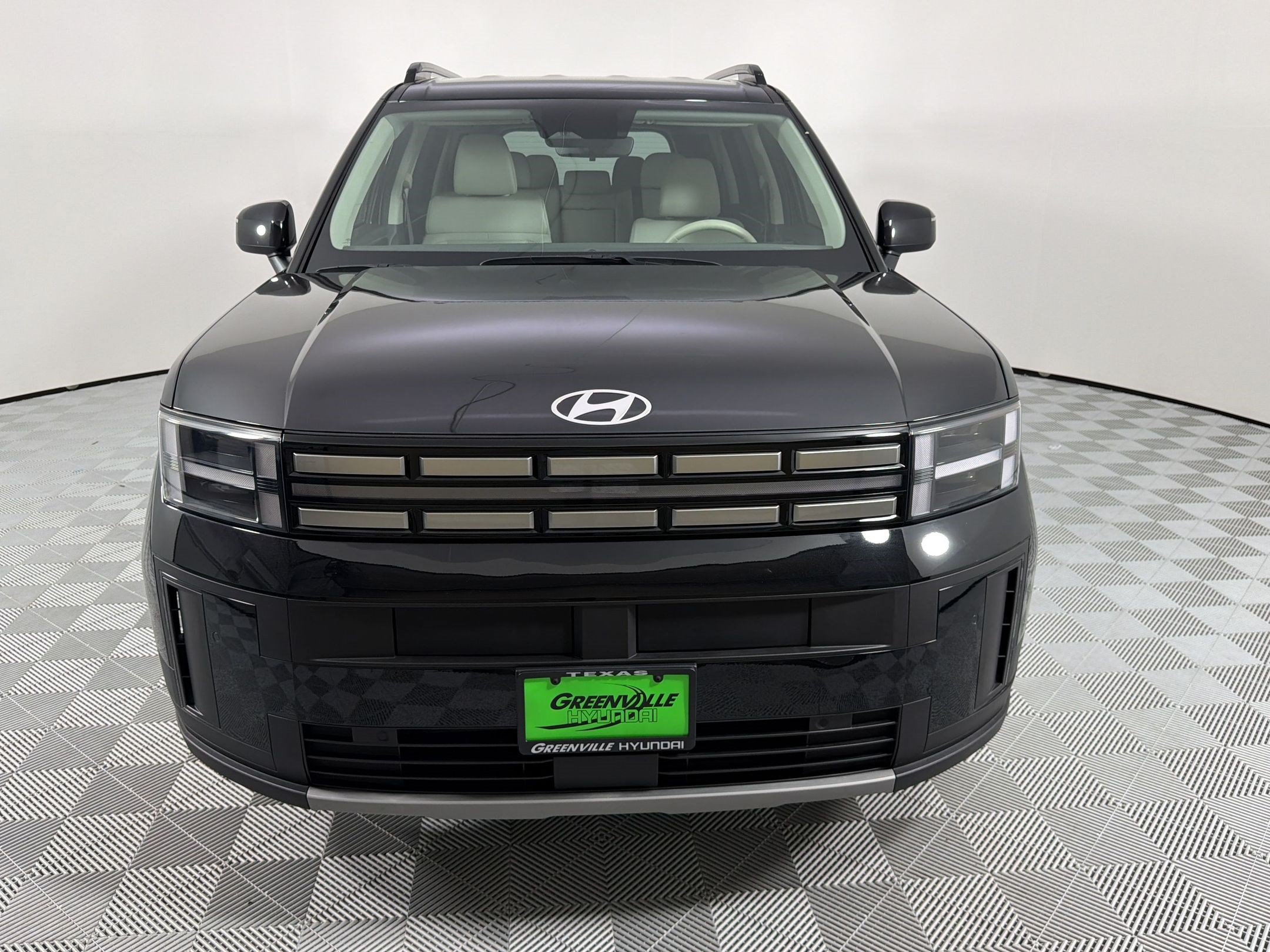 Used 2025 Hyundai Santa Fe SEL FWD image 6