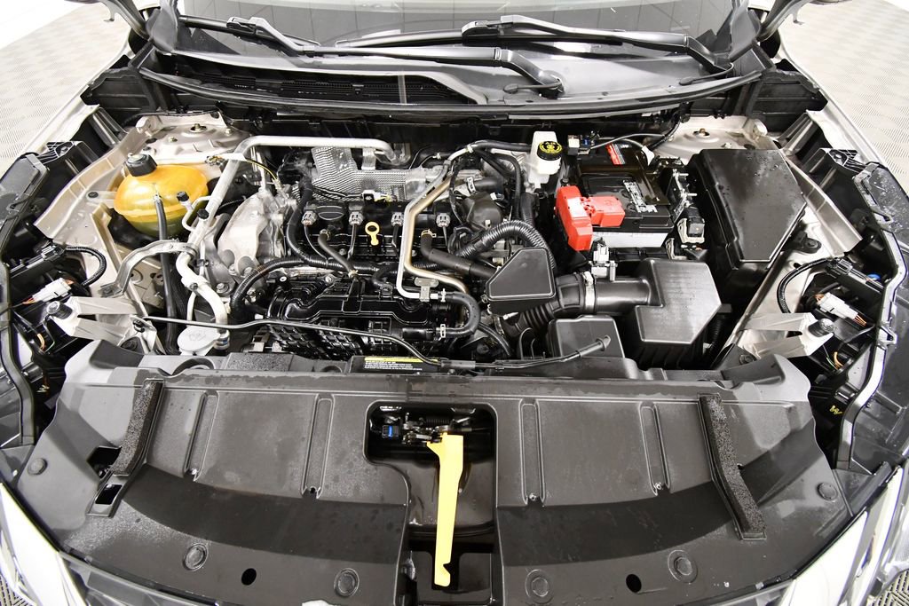 Used 2021 Nissan Rogue Platinum image 12