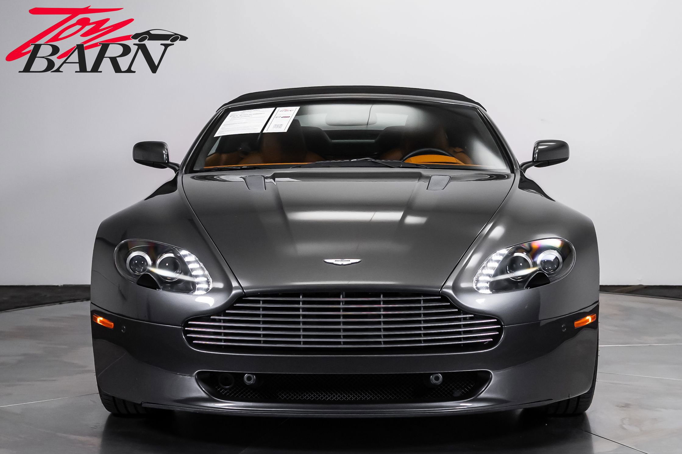 Used 2009 Aston Martin V8 Vantage Roadster RWD image 16