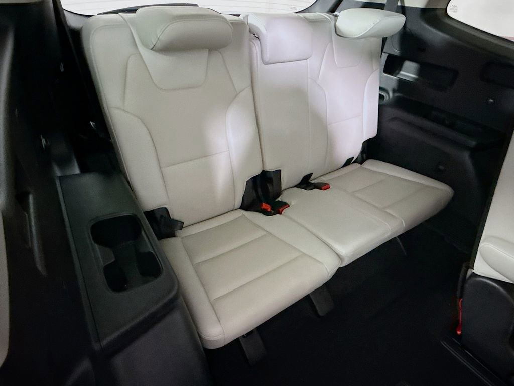 Used 2022 Kia Telluride S image 33