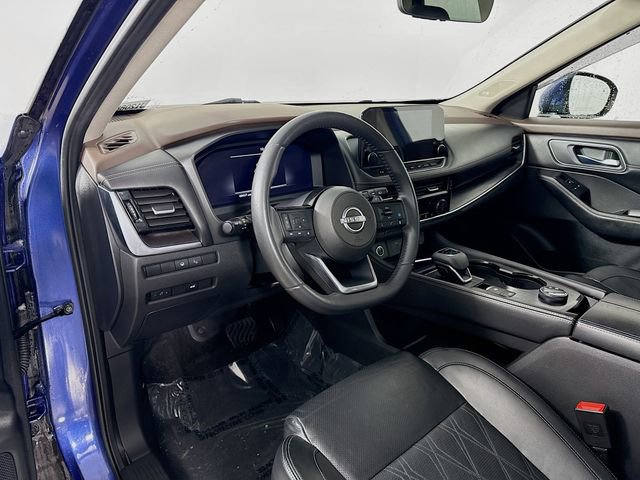 Used 2022 Nissan Rogue Platinum w/ Head-Up Display Package image 9