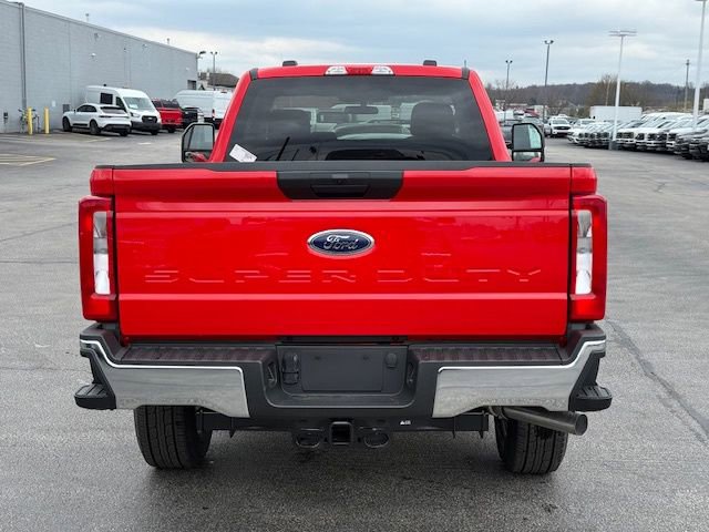 New 2025 Ford F350 XLT image 5