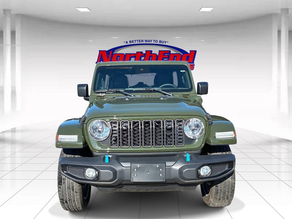 Used 2024 Jeep Wrangler Unlimited w/ Convenience Group image 2