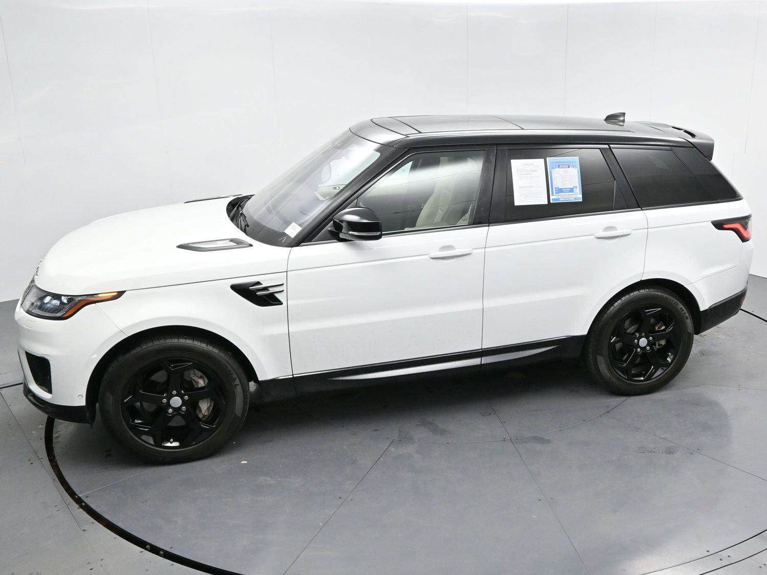 Used 2019 Land Rover Range Rover Sport HSE image 32