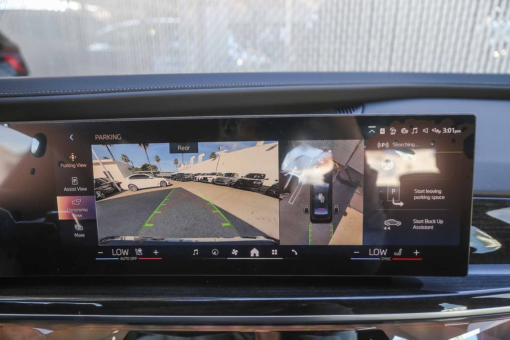 New 2026 BMW 750e xDrive w/ Premium Package AWD/4WD image 20