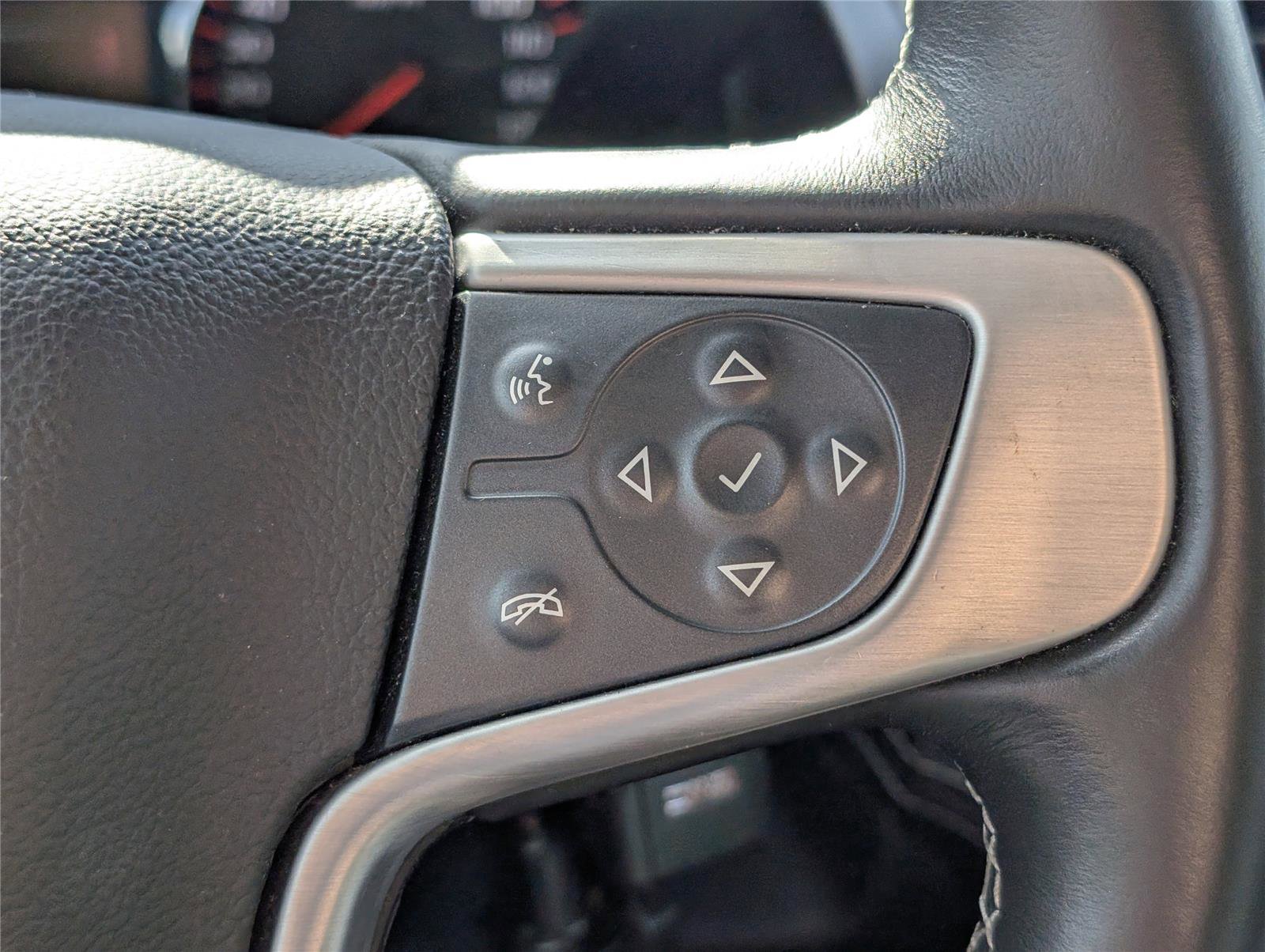 Used 2015 GMC Yukon SLE w/ Convenience Package image 23