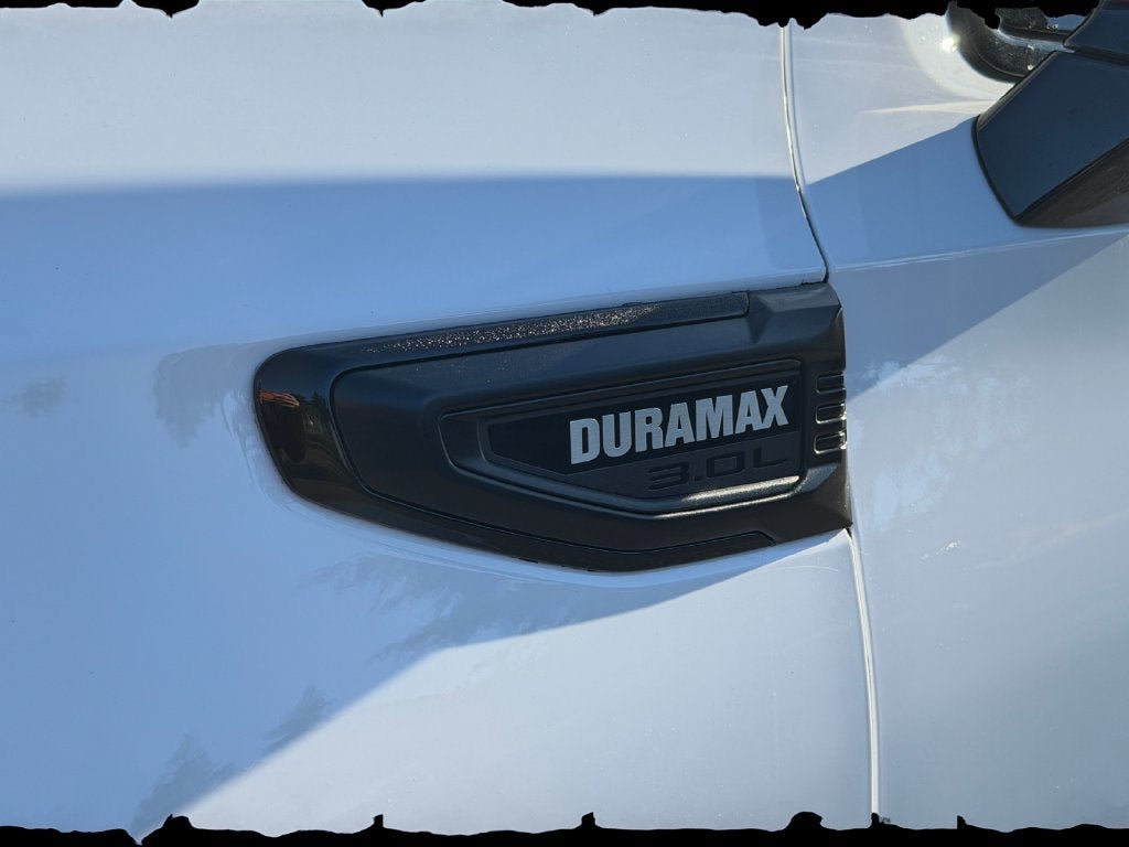 Used 2025 GMC Yukon AT4 w/ AT4 Premium Plus Package AWD/4WD image 35