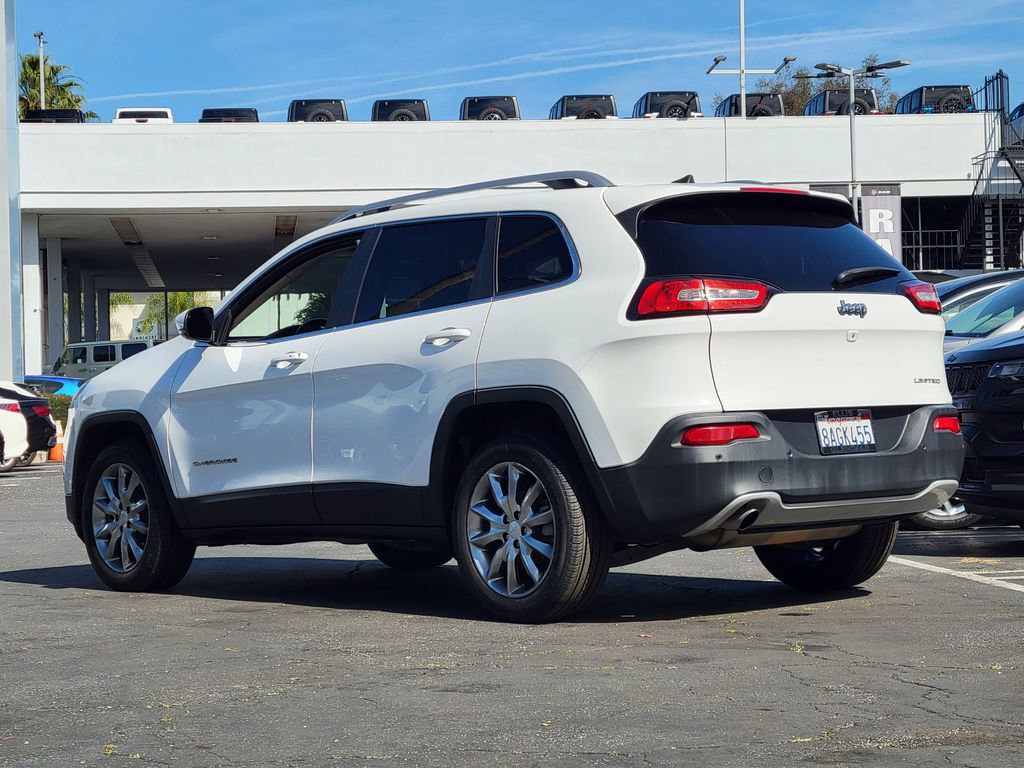 Used 2018 Jeep Cherokee Limited image 24