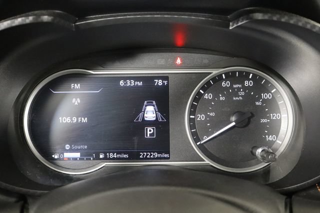 Used 2022 Nissan Versa SR w/ Convenience Package FWD image 11