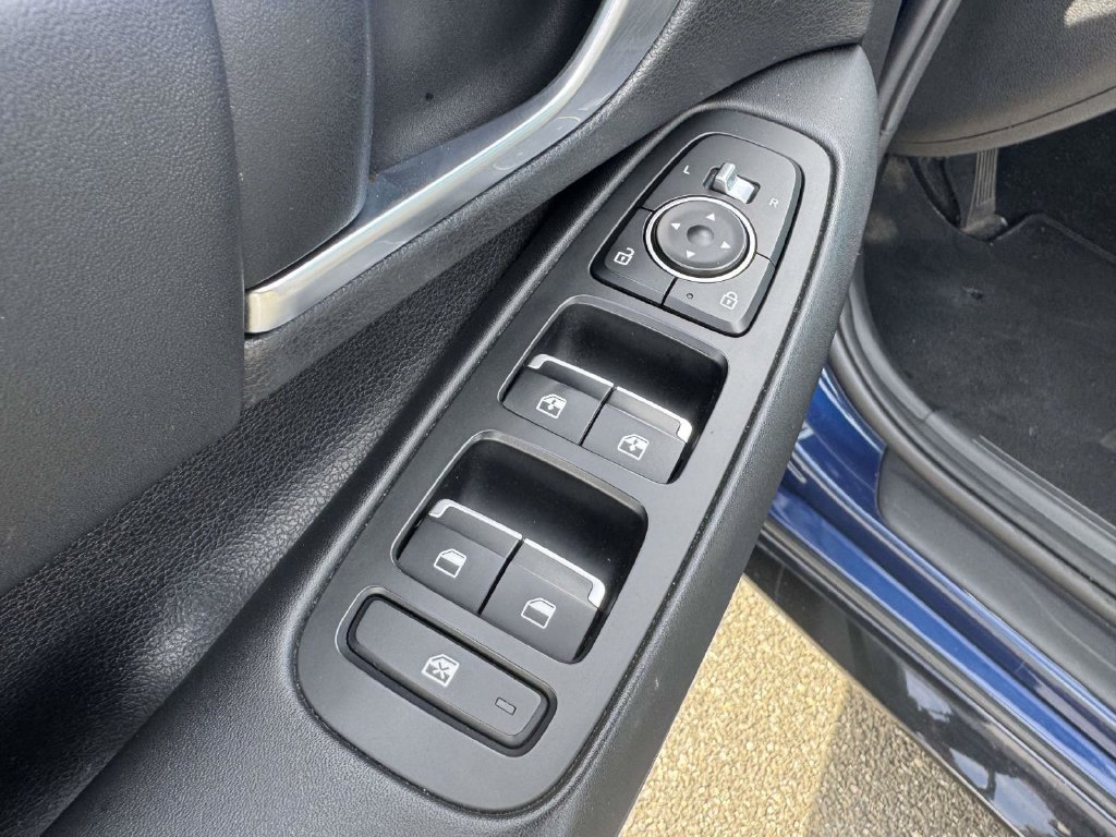 Used 2020 Hyundai Sonata SEL w/ Convenience Package FWD image 17