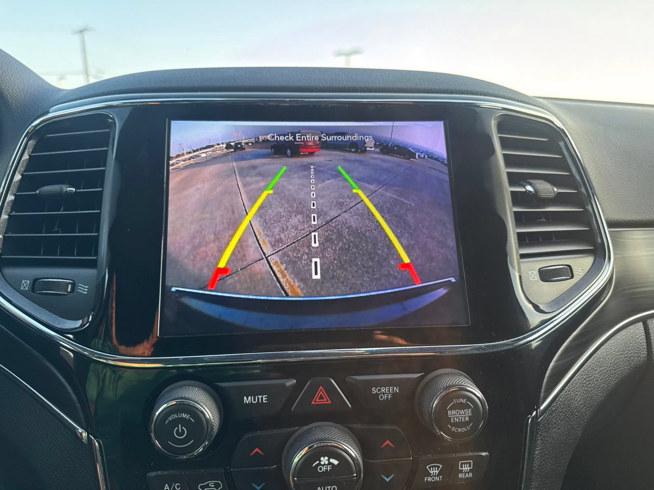 Used 2020 Jeep Grand Cherokee Limited AWD/4WD image 42