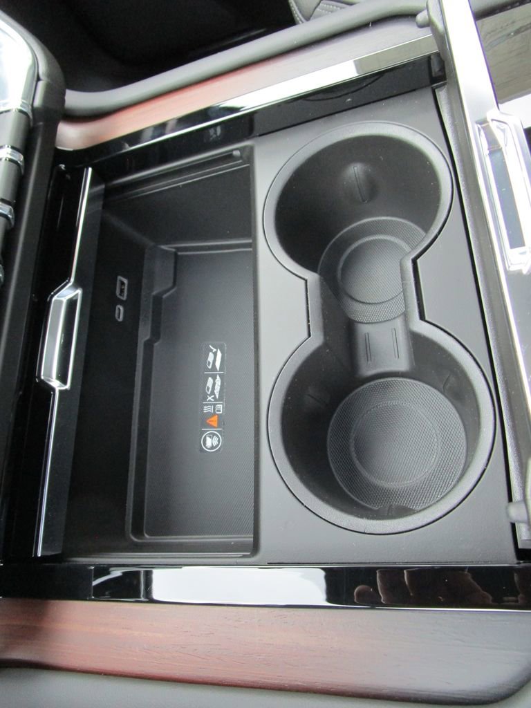 New 2026 GMC Yukon XL Denali w/ Sun & Power Step Package image 41