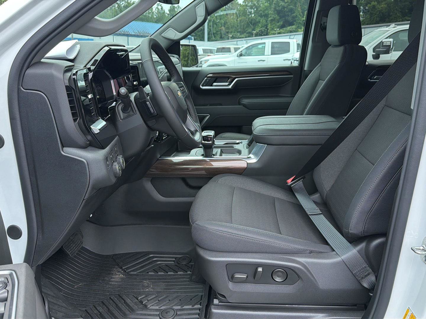 New 2026 Chevrolet Silverado 1500 LT AWD/4WD image 10