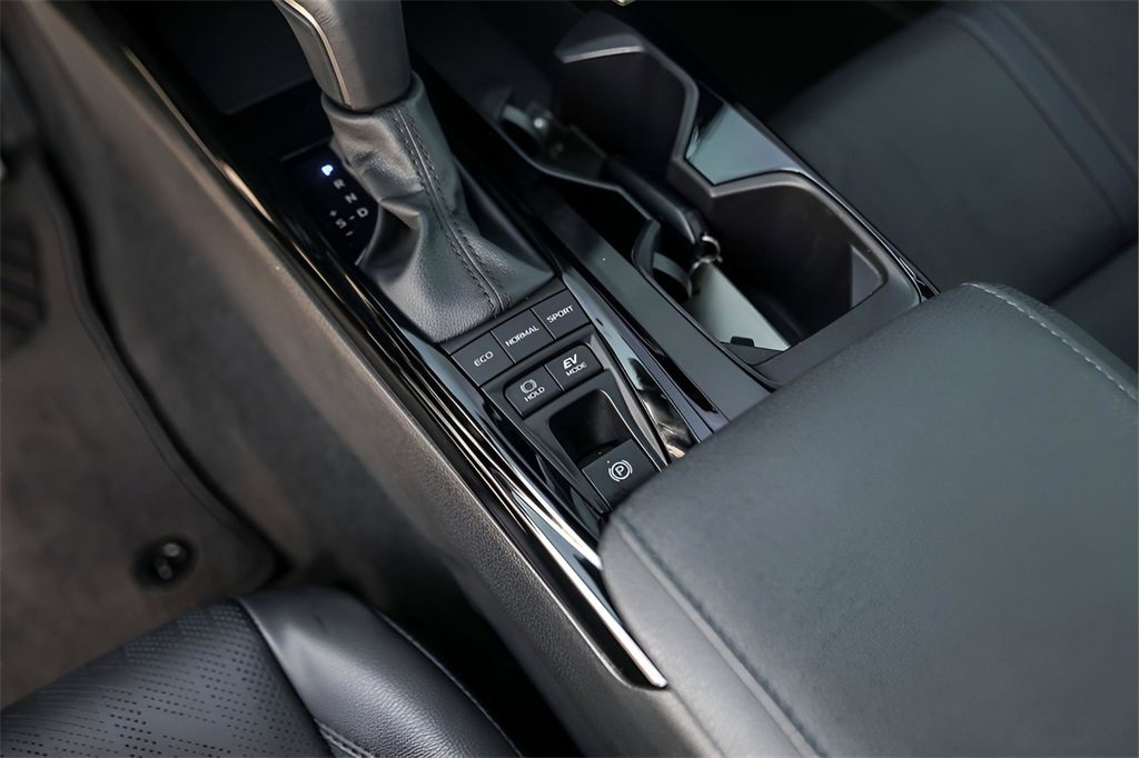 Used 2025 Toyota Camry XSE image 21