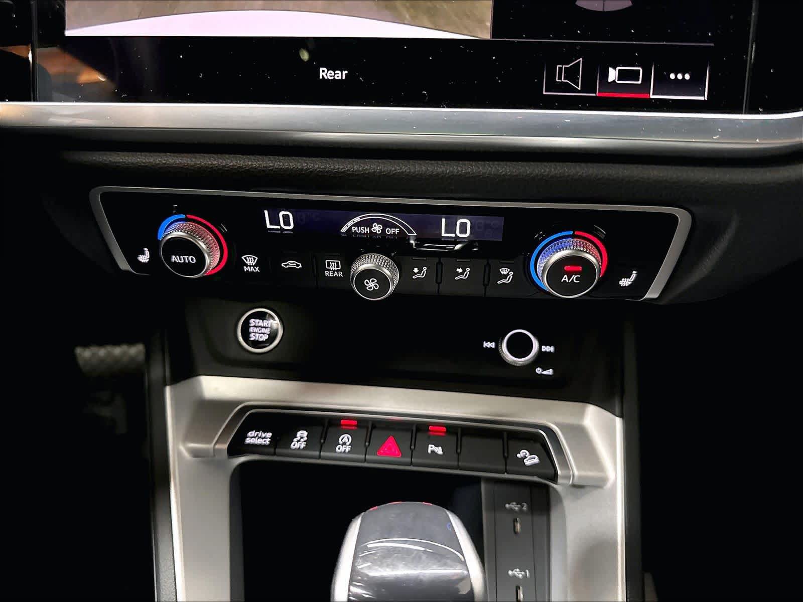 Certified 2025 Audi Q3 2.0T Premium AWD/4WD image 32