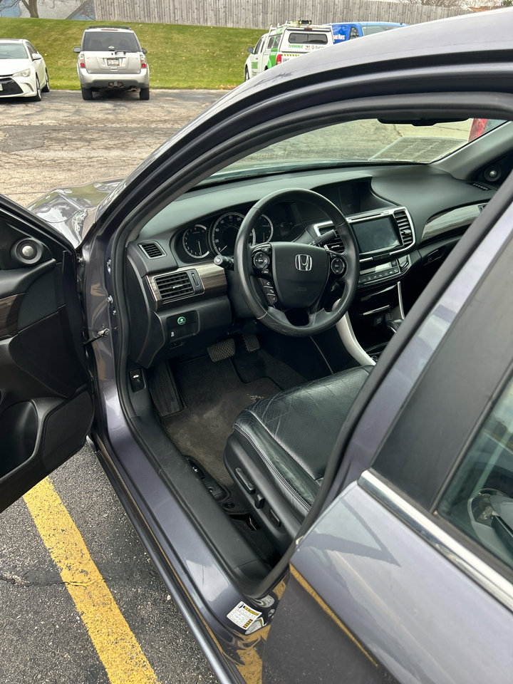 Used 2016 Honda Accord EX-L image 9