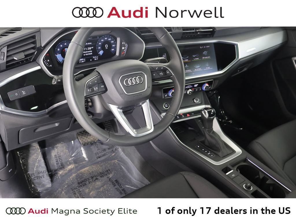 Used 2025 Audi Q3 2.0T Premium w/ Convenience Package image 2