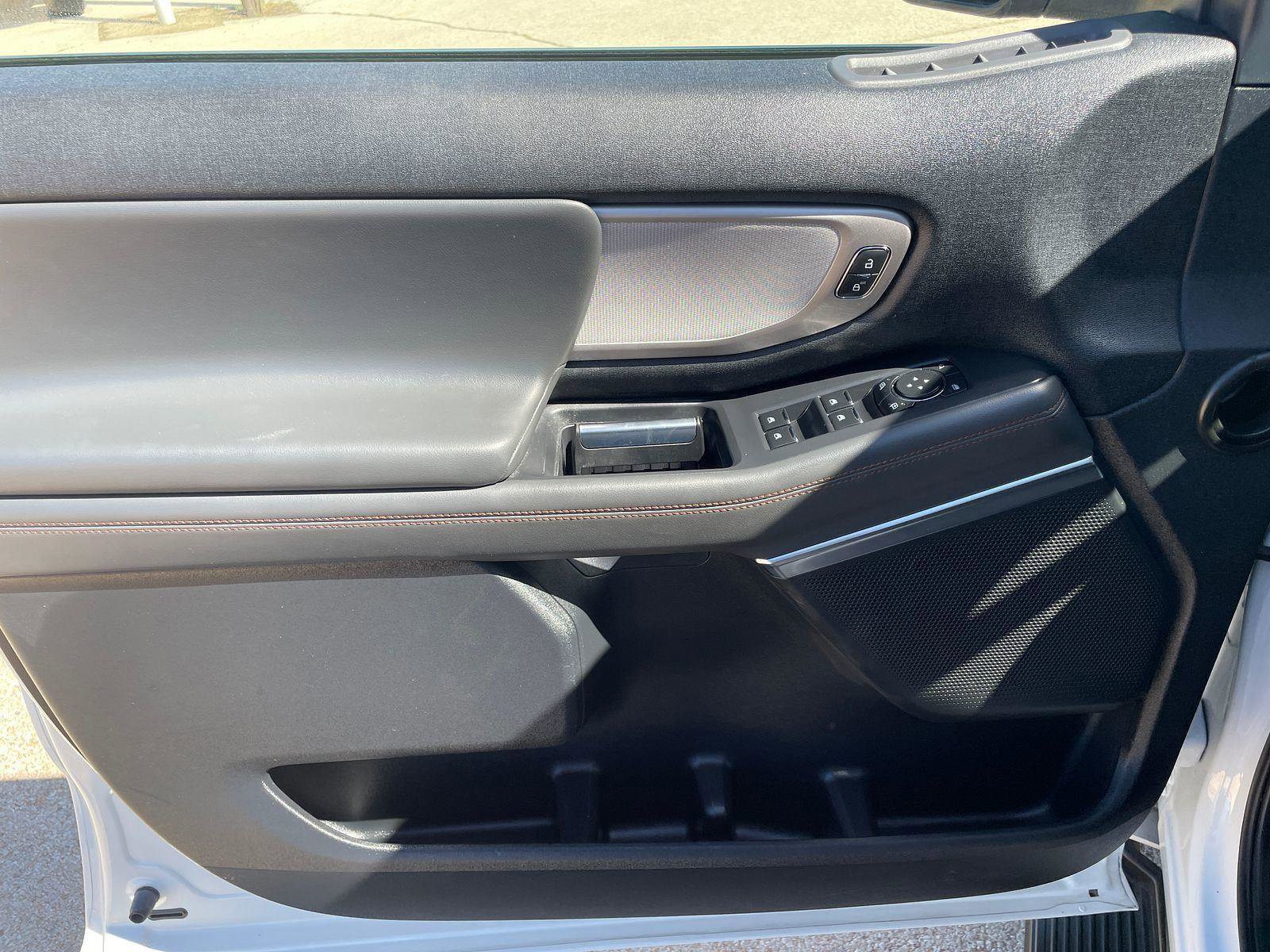 Used 2025 Ford Expedition Max Active image 10