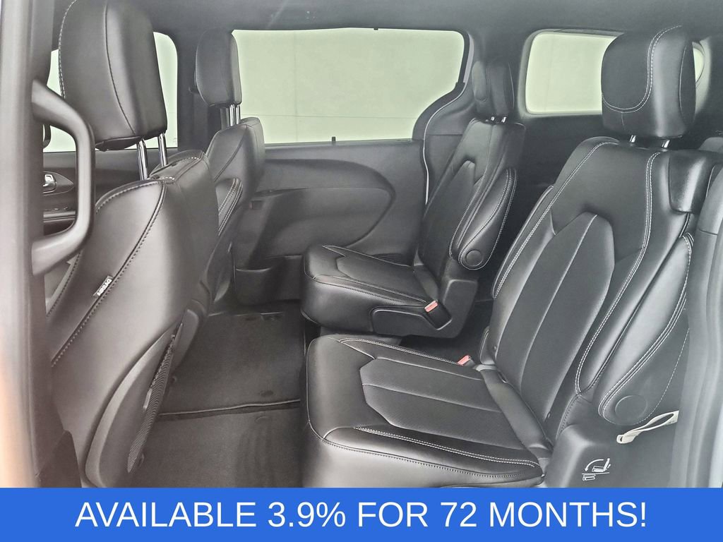 New 2026 Chrysler Voyager LX image 30