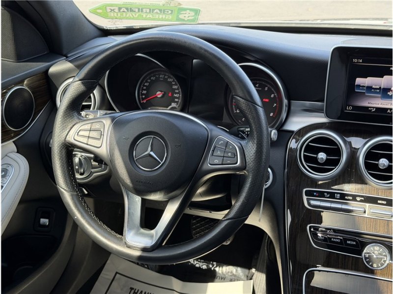 Used 2018 Mercedes-Benz C 300 Sedan w/ Premium Package image 36
