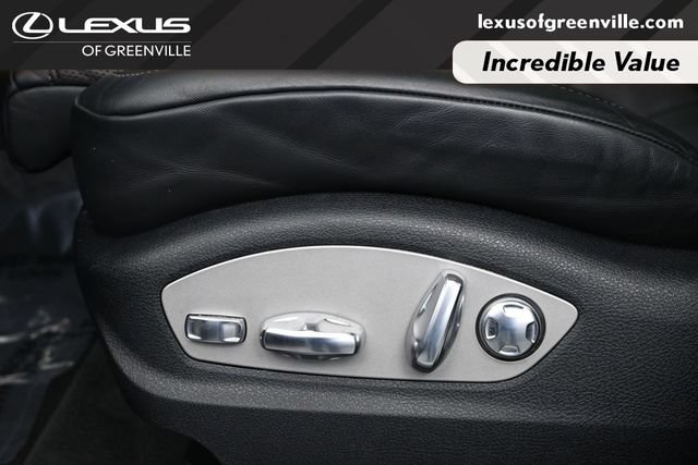 Used 2023 Porsche Macan Turbo AWD/4WD image 21