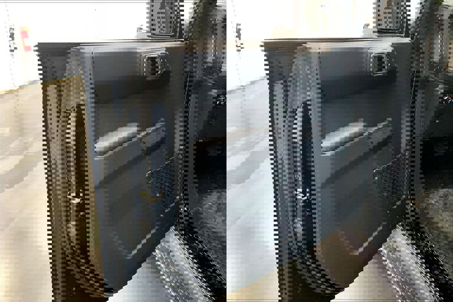 New 2025 Ford Bronco Outer Banks image 10