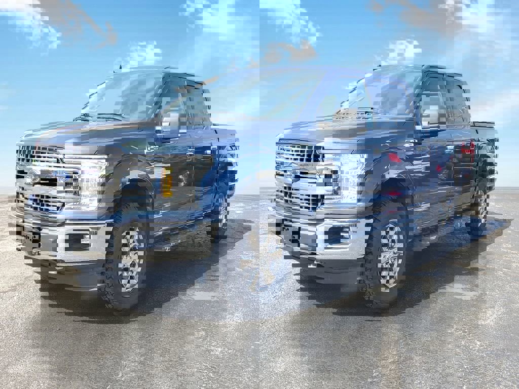 Used 2018 Ford F150 XLT w/ Equipment Group 302A Luxury image 2