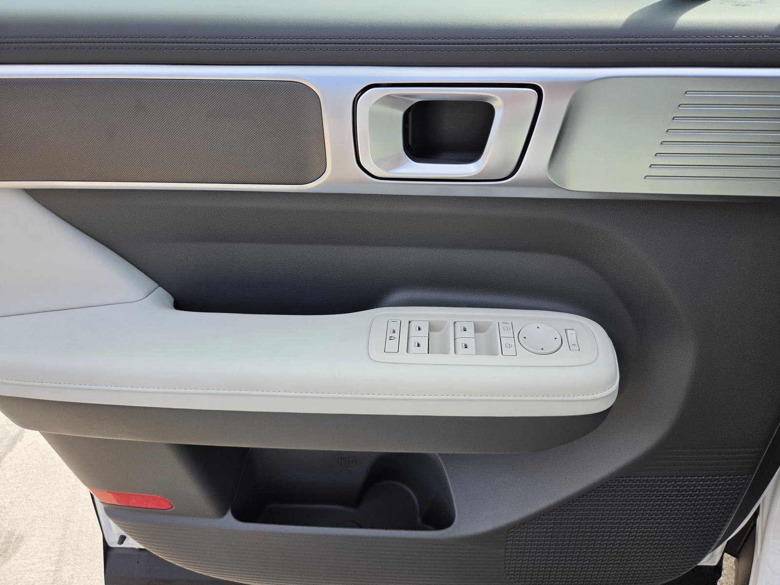 New 2027 Hyundai Santa Fe SEL FWD image 14