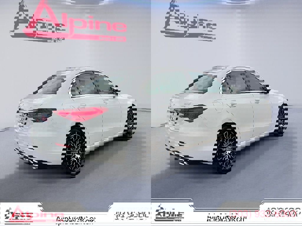 Used 2025 Mercedes-Benz C 300 4MATIC Sedan image 5
