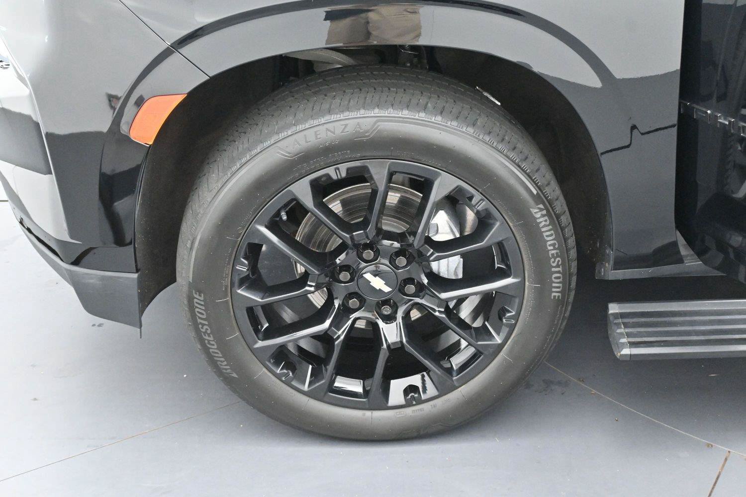 Used 2023 Chevrolet Tahoe High Country AWD/4WD image 35