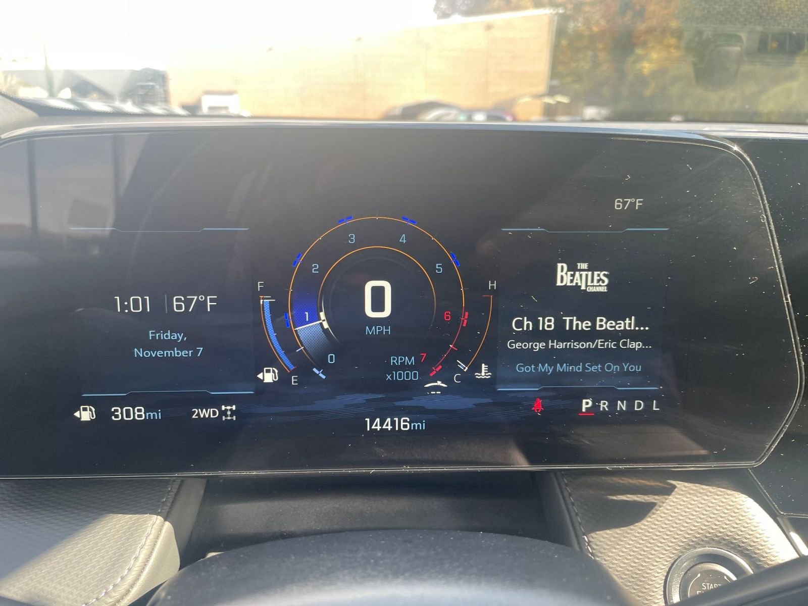 Used 2025 Chevrolet Equinox LT image 36