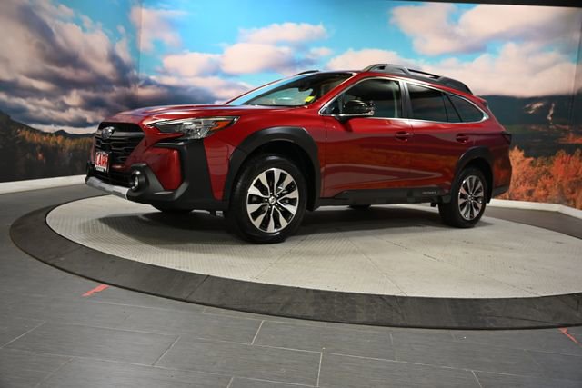Used 2023 Subaru Outback Limited image 4