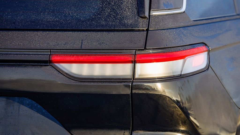 New 2025 Jeep Grand Cherokee Laredo X w/ Luxury Tech Group I image 10