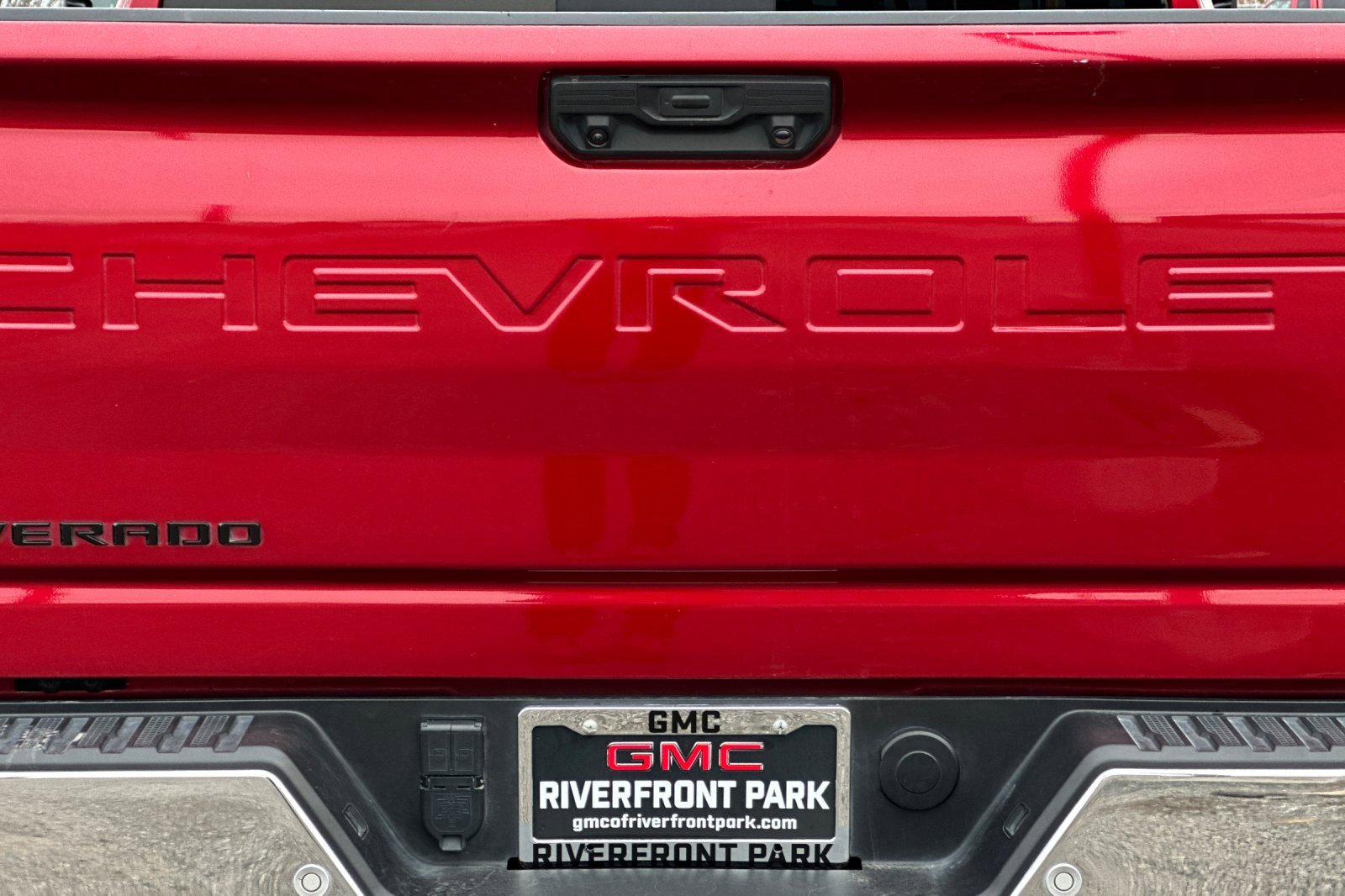 Used 2024 Chevrolet Silverado 2500 LTZ w/ LTZ Premium Package image 48