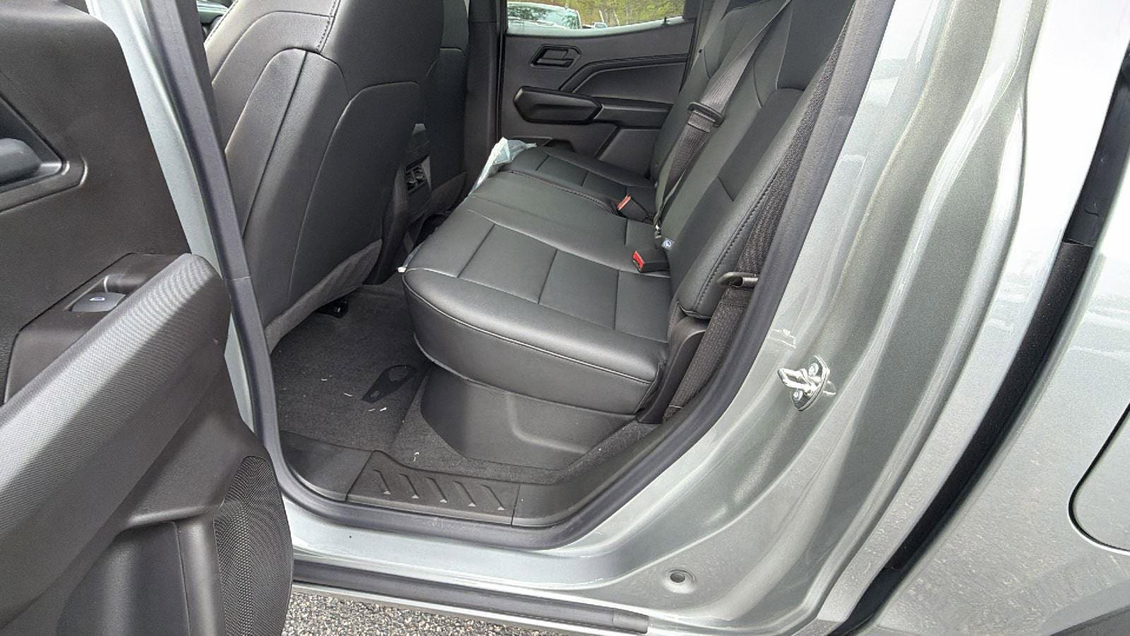 Used 2026 Chevrolet Colorado Trail Boss AWD/4WD image 16
