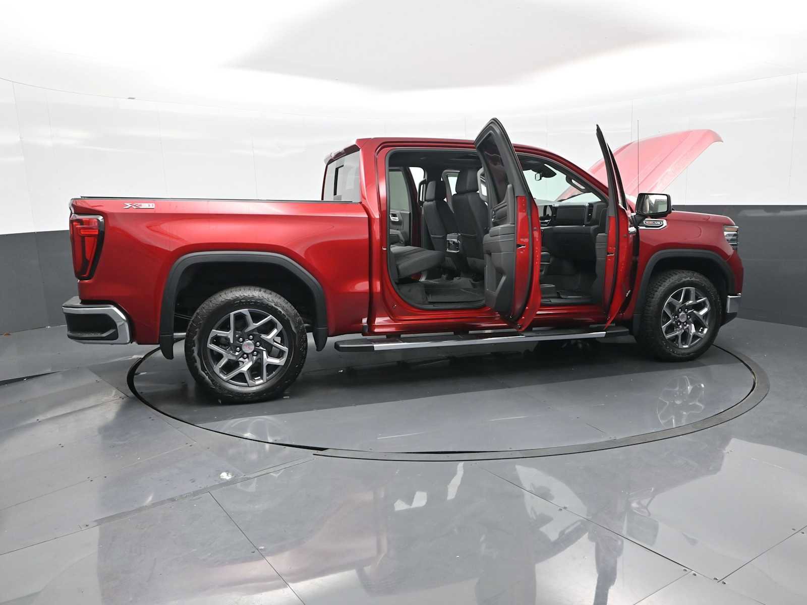 Used 2026 GMC Sierra 1500 SLT w/ SLT Premium Plus Package image 33