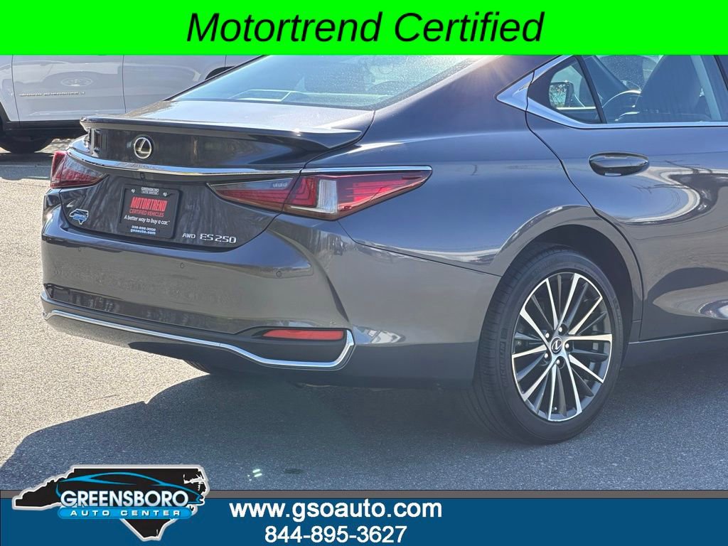 Used 2023 Lexus ES 250 w/ Premium Package image 43