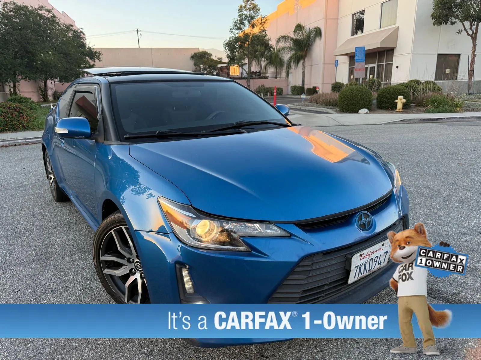 Used 2015 Scion tC FWD image 2