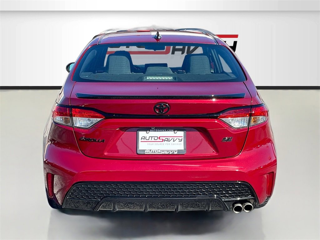 Used 2022 Toyota Corolla SE image 6