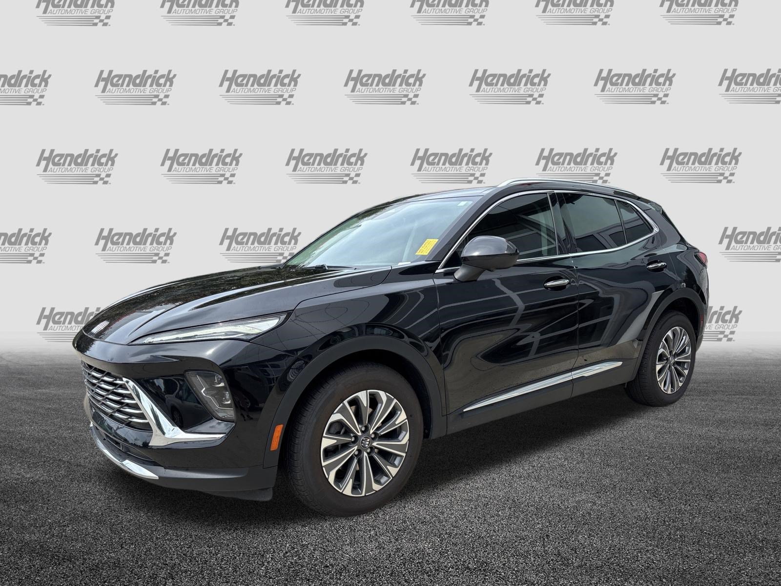 Used 2024 Buick Envision Preferred AWD/4WD image 3