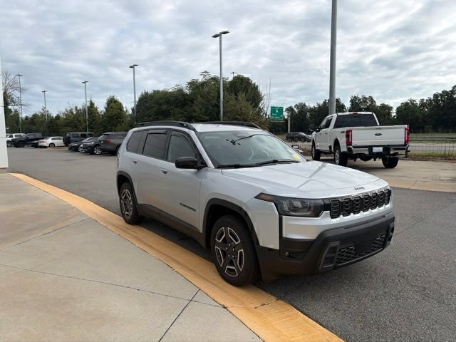 Used 2026 Jeep Cherokee Laredo AWD/4WD image 7