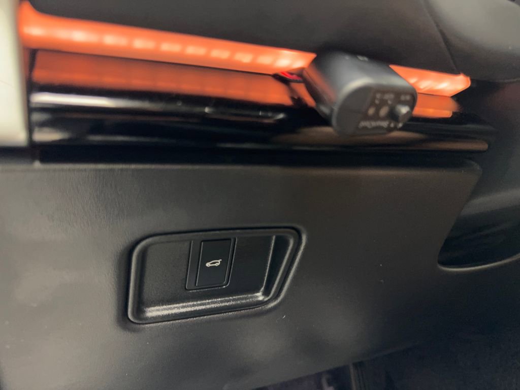 Used 2023 Land Rover Range Rover SE image 53