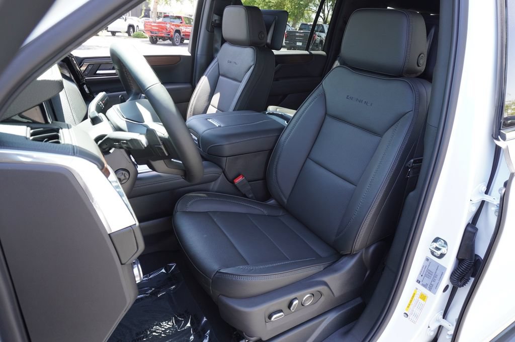 New 2026 GMC Yukon XL Denali w/ Advanced Technology Package AWD/4WD image 14